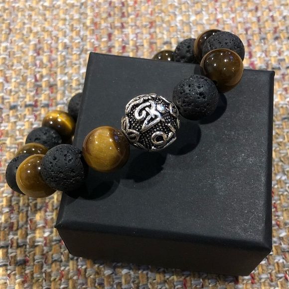 Tigers Eye, Lava and Sterling Silver Bracelet - Picture 2 of 12